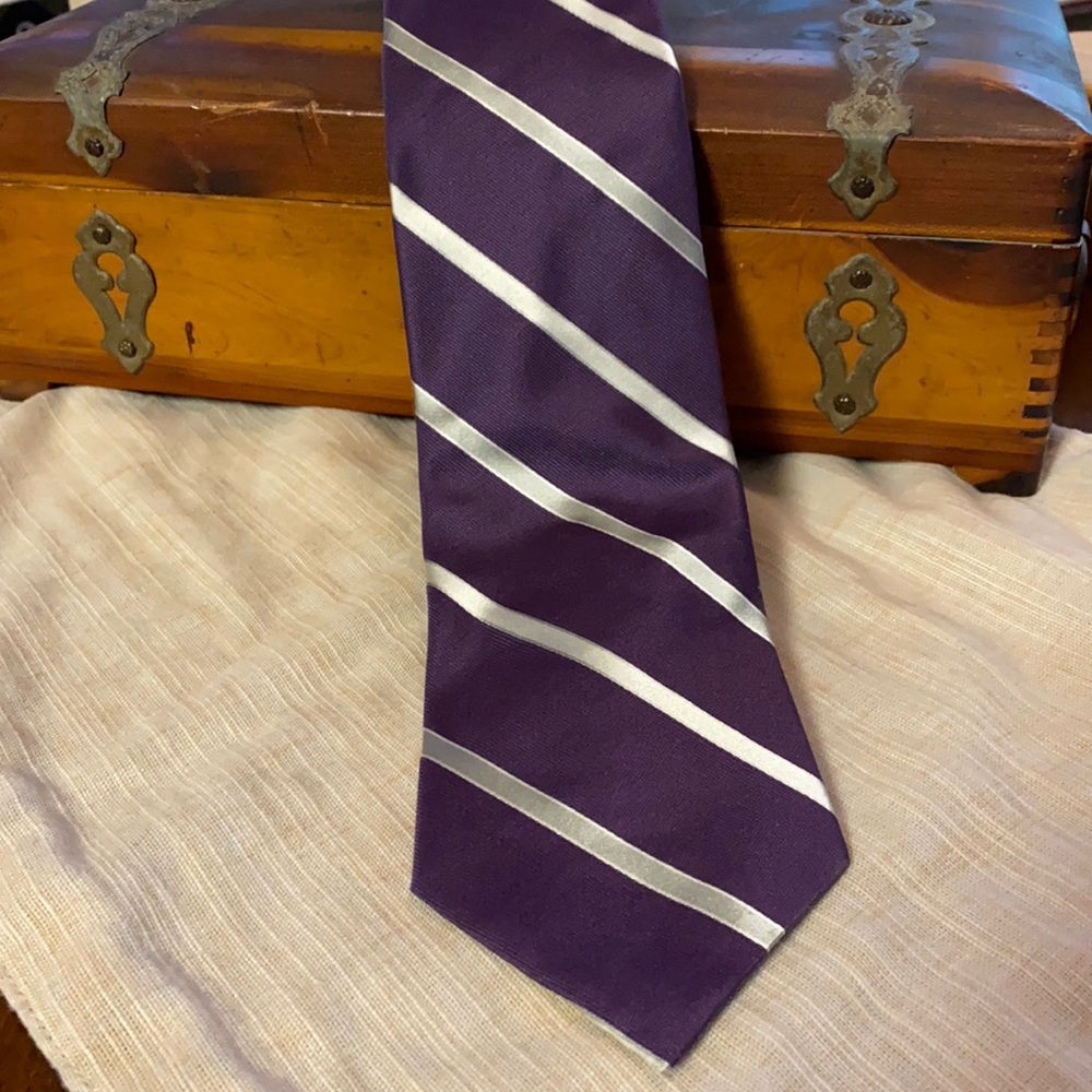 Tommy Hilfiger 100% imported silk tie